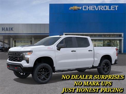 New 2026 Chevrolet Silverado 1500 Custom Trail Boss w/ LPO, Dark Essentials Package image 2