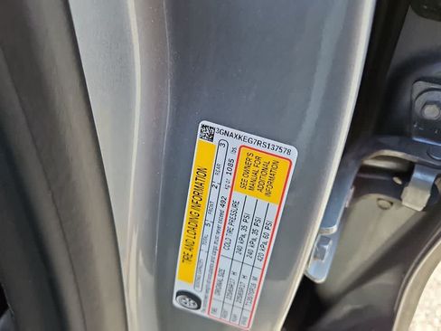 Used 2024 Chevrolet Equinox LT FWD image 25