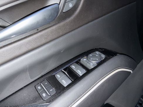 Used 2021 Cadillac Escalade Premium Luxury w/ LPO, Illumination Package image 12