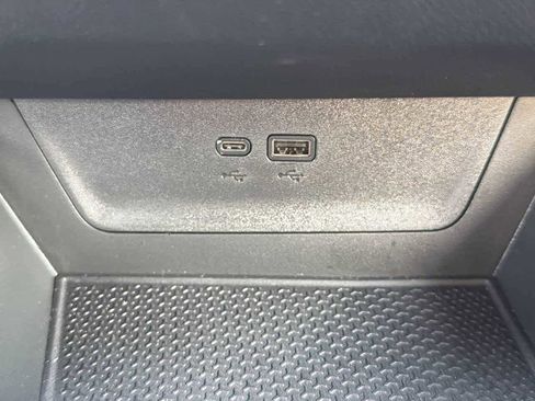 New 2026 Chevrolet Equinox LT w/ Convenience Package II image 21