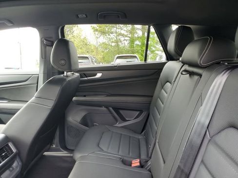 New 2026 Volkswagen Atlas Cross Sport SEL R-Line AWD/4WD image 10