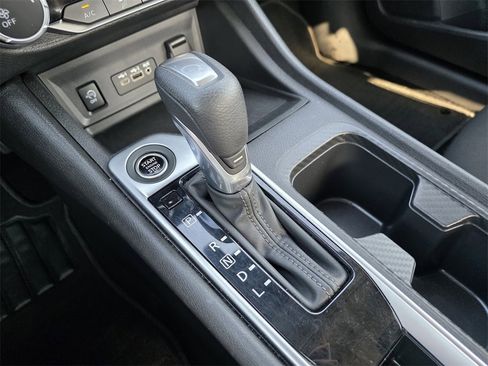 Used 2024 Nissan Sentra SV image 22