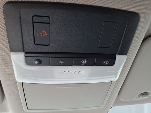 Used 2025 Nissan Rogue SV AWD/4WD image 26