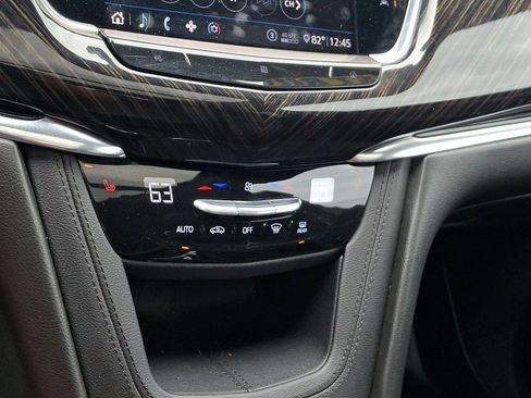 Used 2020 Cadillac XT6 Premium Luxury AWD/4WD image 15