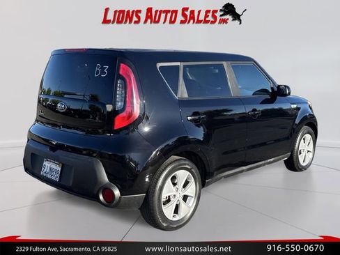 Used 2016 Kia Soul FWD image 5