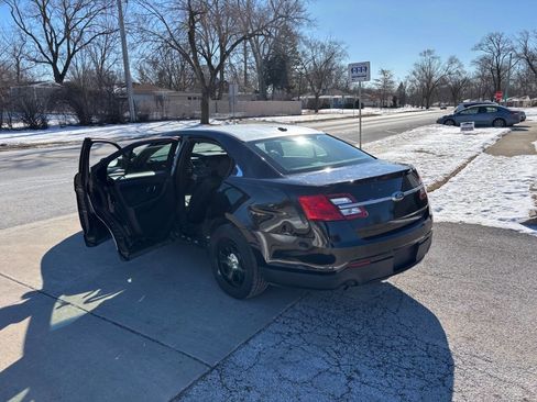 Used 2019 Ford Taurus Police Interceptor AWD w/ 2-tone Vinyl Package #1 image 5