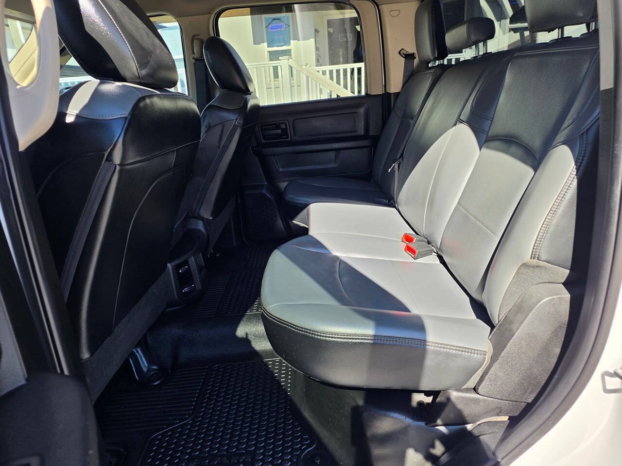 Used 2019 RAM 3500 Tradesman w/ Chrome Appearance Group AWD/4WD image 22