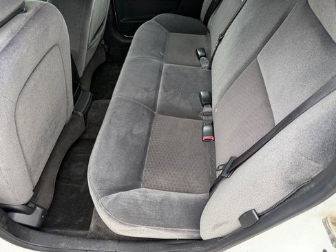 Used 2009 Chevrolet Impala LT FWD image 15