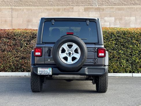 Used 2020 Jeep Wrangler Unlimited Sport S AWD/4WD image 5