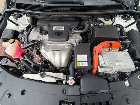 Used 2016 Toyota Avalon Limited image 27