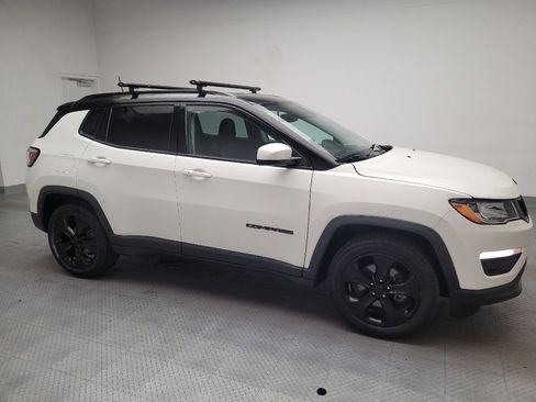 Used 2018 Jeep Compass Latitude w/ Popular Equipment Group FWD image 11
