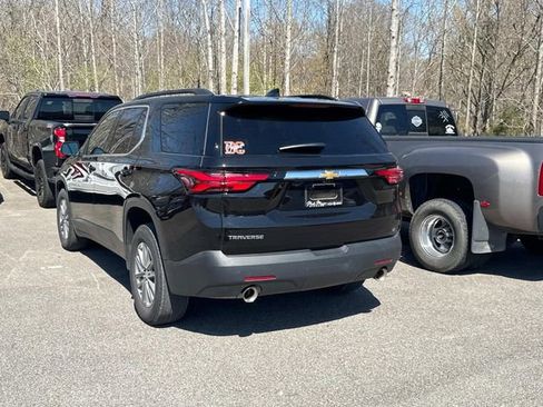 Used 2023 Chevrolet Traverse LT image 6