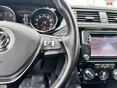 Used 2016 Volkswagen Jetta SEL image 36