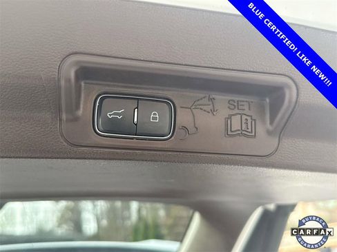 Used 2021 Ford Explorer King Ranch w/ Premium Technology Package image 34