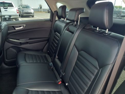 Used 2024 Ford Edge SEL image 12