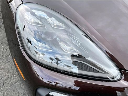 Used 2023 Porsche Cayenne S Platinum image 27