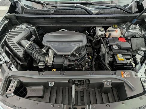 Used 2023 GMC Acadia AT4 w/ Preferred Package AWD/4WD image 32