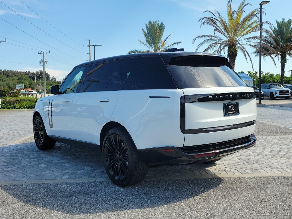 New 2026 Land Rover Range Rover Long Wheelbase SE AWD/4WD image 3