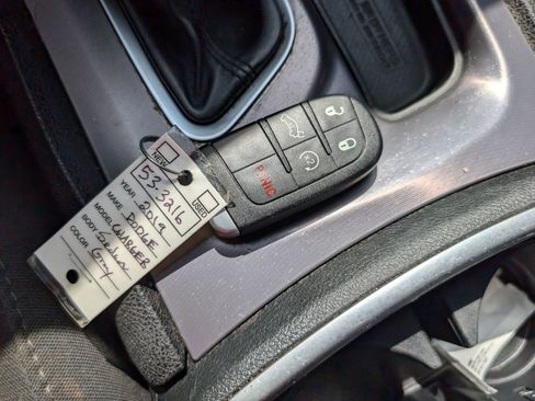 Used 2019 Dodge Charger SXT image 24