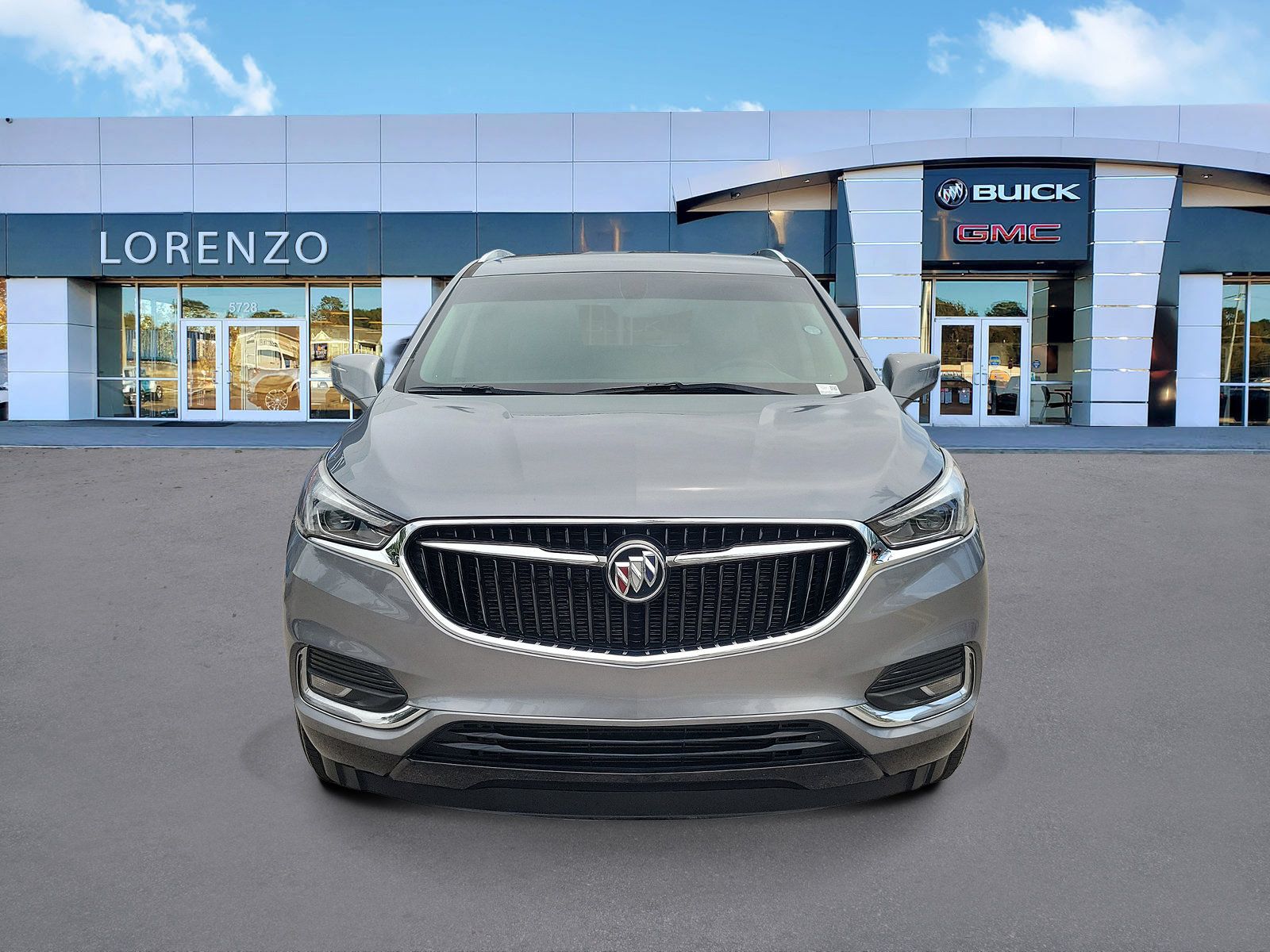 Used 2021 Buick Enclave Essence FWD image 2