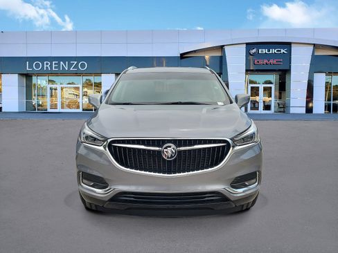 Used 2021 Buick Enclave Essence FWD image 2