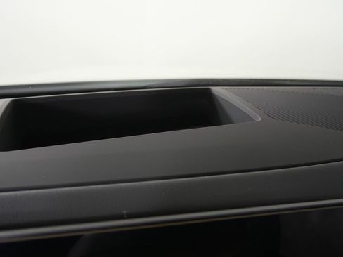 New 2026 BMW i5 eDrive40 w/ M Sport Package image 18