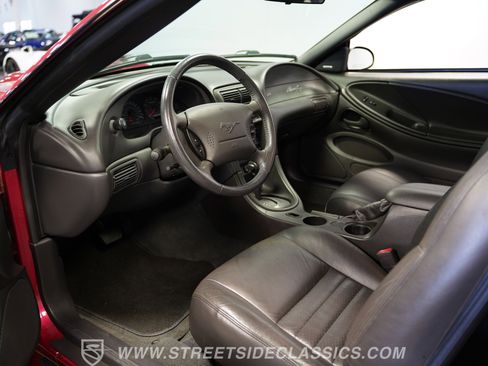 Used 2004 Ford Mustang GT RWD image 4