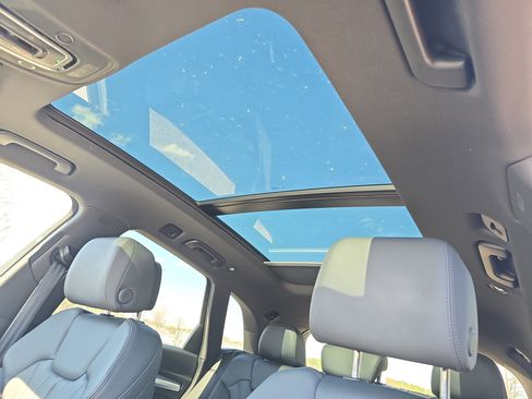 Used 2020 Audi Q5 2.0T Premium w/ Titanium Sport Package image 28