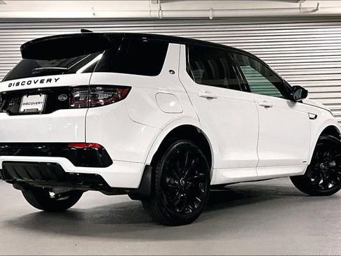 Used 2020 Land Rover Discovery Sport SE R-Dynamic image 13