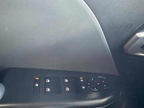 Used 2025 Kia K4 FWD image 17