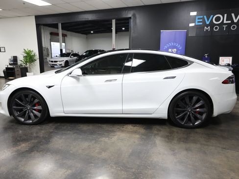 Used 2017 Tesla Model S P100D image 9