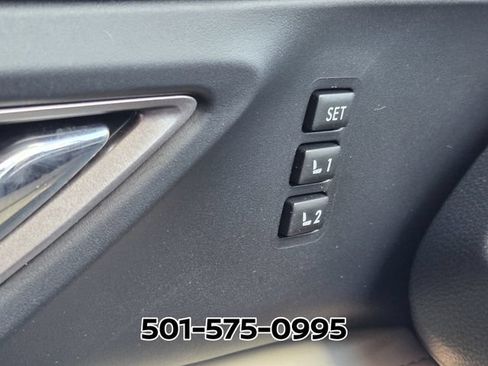 Used 2023 Subaru Ascent Limited AWD/4WD image 34