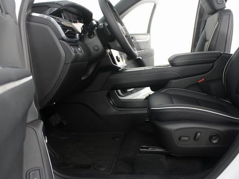 New 2026 GMC Acadia Denali w/ Super Cruise Package image 19