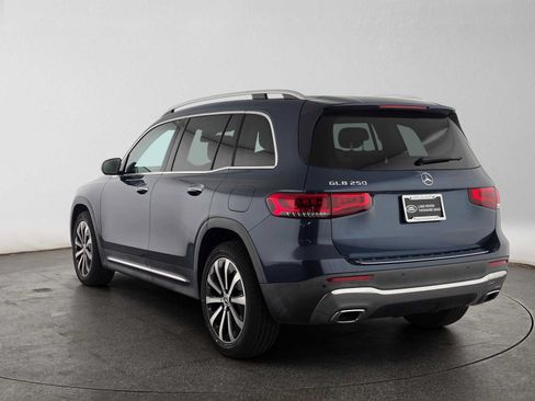 Used 2021 Mercedes-Benz GLB 250 image 3
