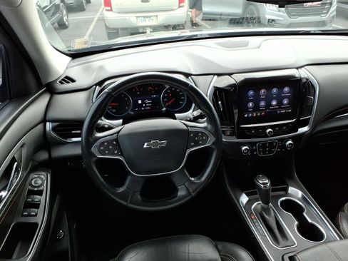 Used 2020 Chevrolet Traverse RS FWD image 9