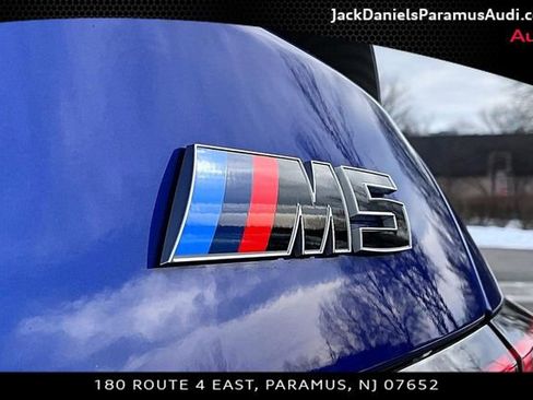 Used 2025 BMW M5 w/ Carbon Package image 24