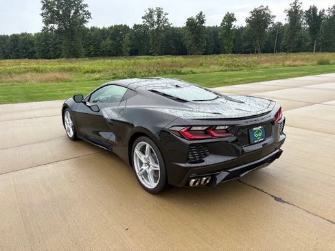 Used 2024 Chevrolet Corvette Stingray Preferred Cpe w/ 2LT RWD image 4