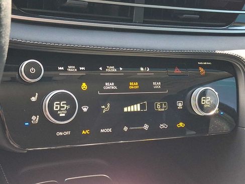 Used 2023 INFINITI QX60 Luxe w/ Vision Package AWD/4WD image 17
