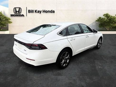 Used 2023 Honda Accord EX-L image 2