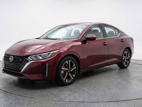 Used 2025 Nissan Sentra SV FWD image 3