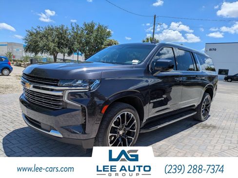 Used 2023 Chevrolet Suburban LT AWD/4WD image 6