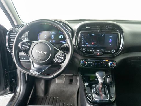 Used 2023 Kia Soul GT-Line FWD image 12