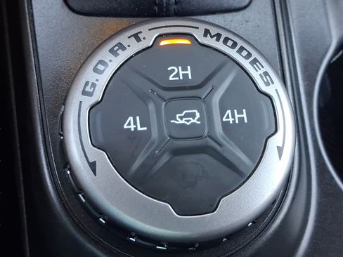 Used 2022 Ford Bronco Outer Banks AWD/4WD image 29