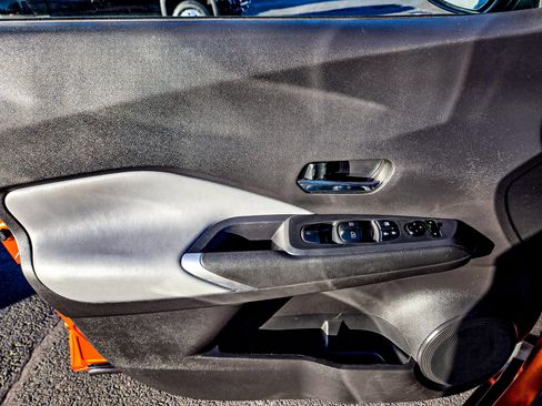 Used 2023 Nissan Kicks SR w/ SR Premium Package image 21