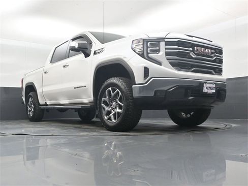 Used 2023 GMC Sierra 1500 SLT image 44