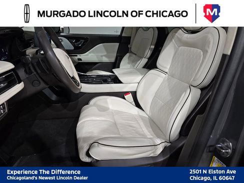 Used 2023 Lincoln Aviator Black Label w/ Class IV Trailer Tow Package image 14