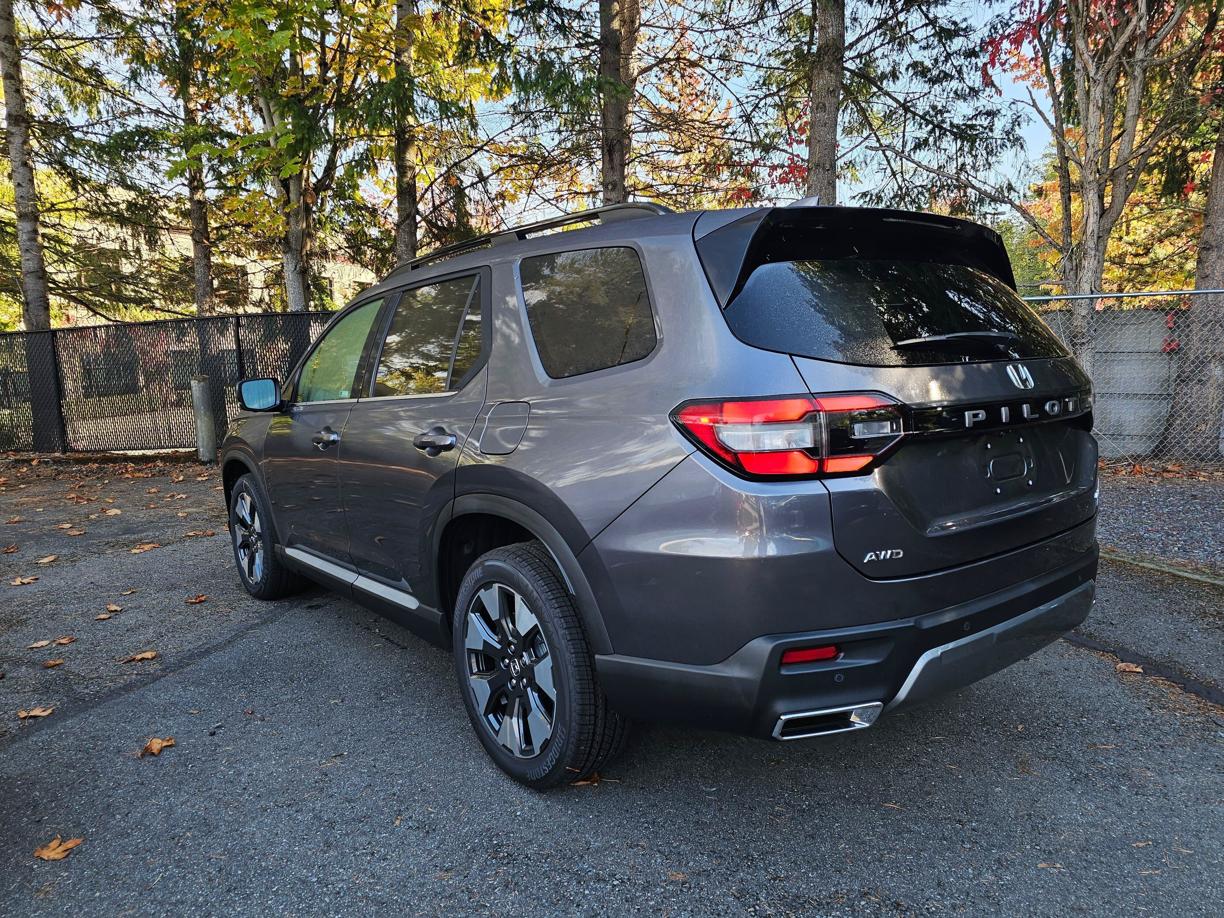 New 2026 Honda Pilot Elite image 5
