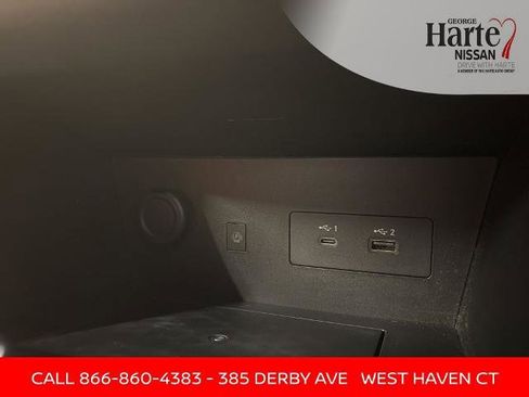 Certified 2023 Nissan Pathfinder SL image 12