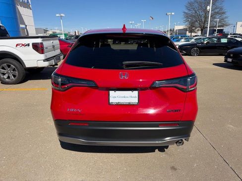 Used 2024 Honda HR-V Sport image 3