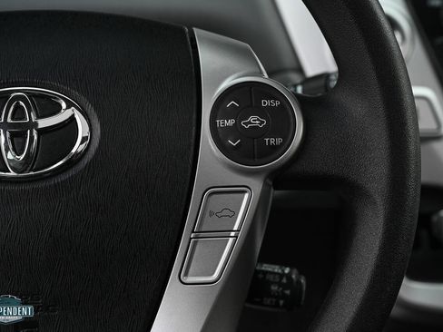 Used 2012 Toyota Prius V Two image 27